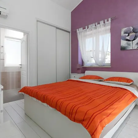 Monika Nova Vas (Porec)